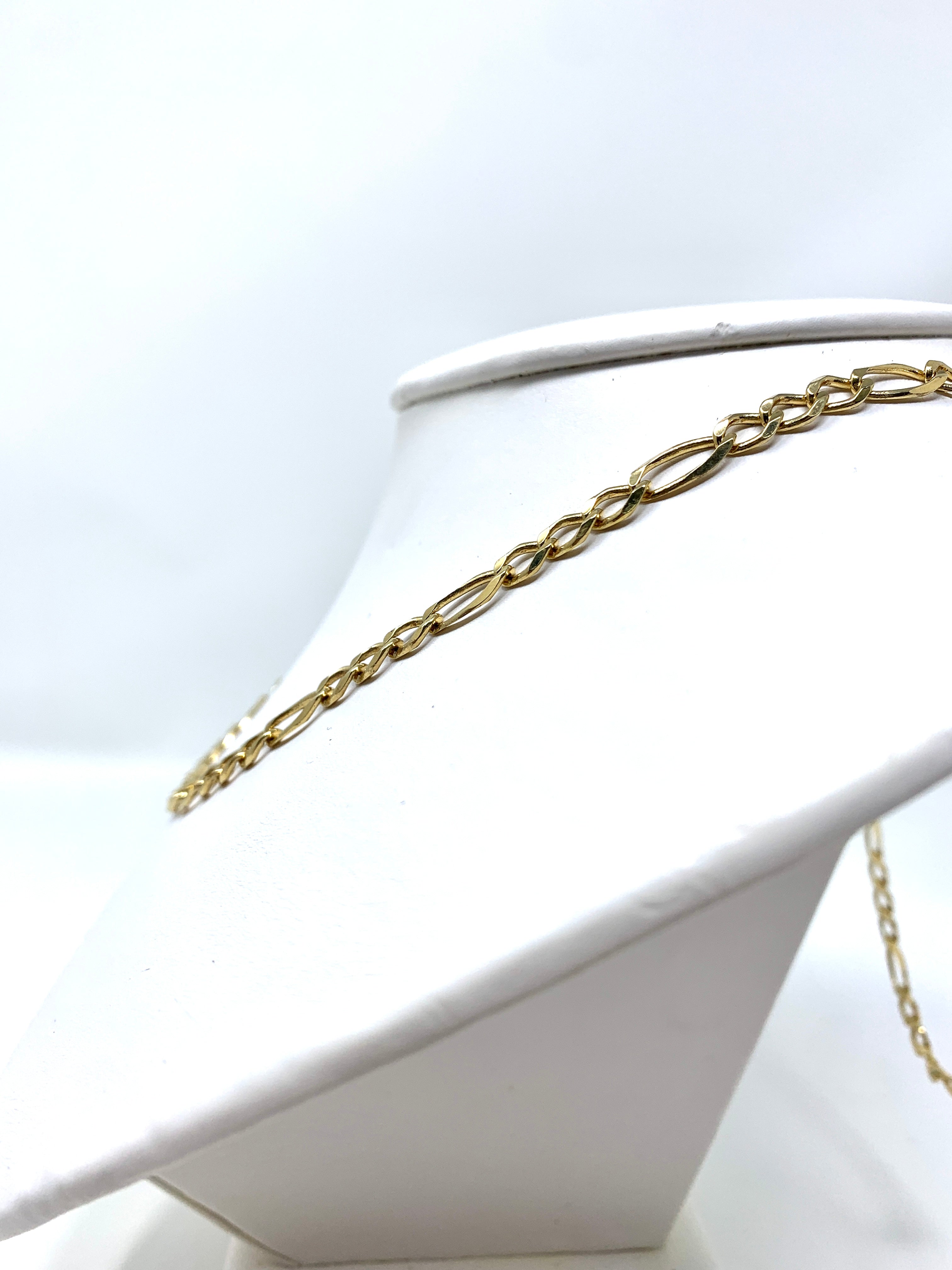 14K 9.5mm Solid Figaro Chain