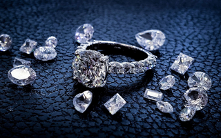 Does diamond jewelry depreciate?