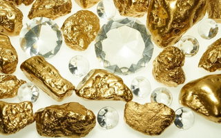 Is diamond more expensive or gold?