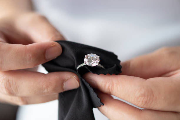 How to clean Diamond Jewelry at home