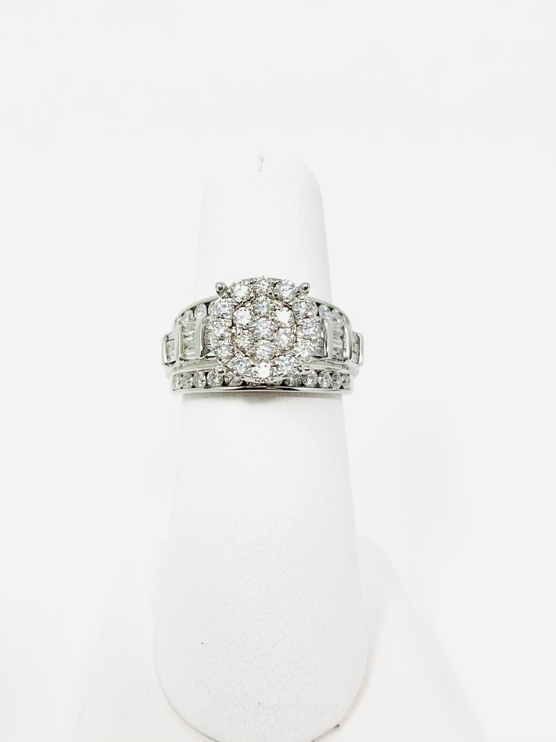 10K White Gold Round Diamond Cluster Bridal Wedding Engagement Ring 1Ct