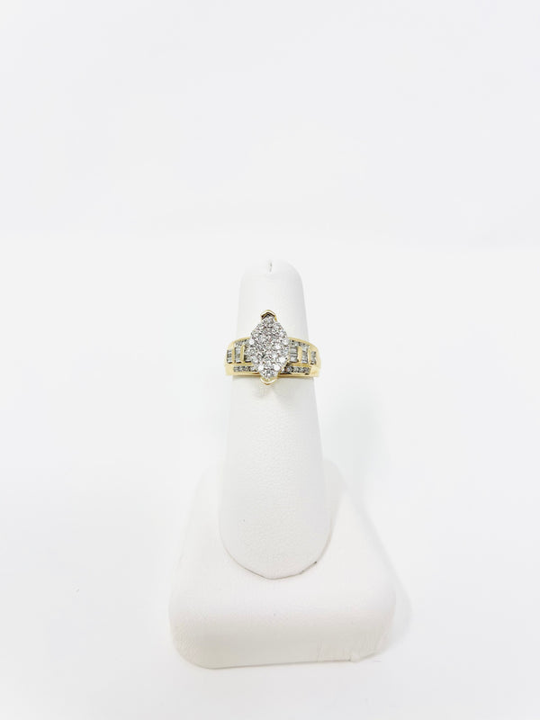 Anillo de compromiso de boda nupcial con racimo de diamantes de talla marquesa de oro amarillo de 10Q 1 