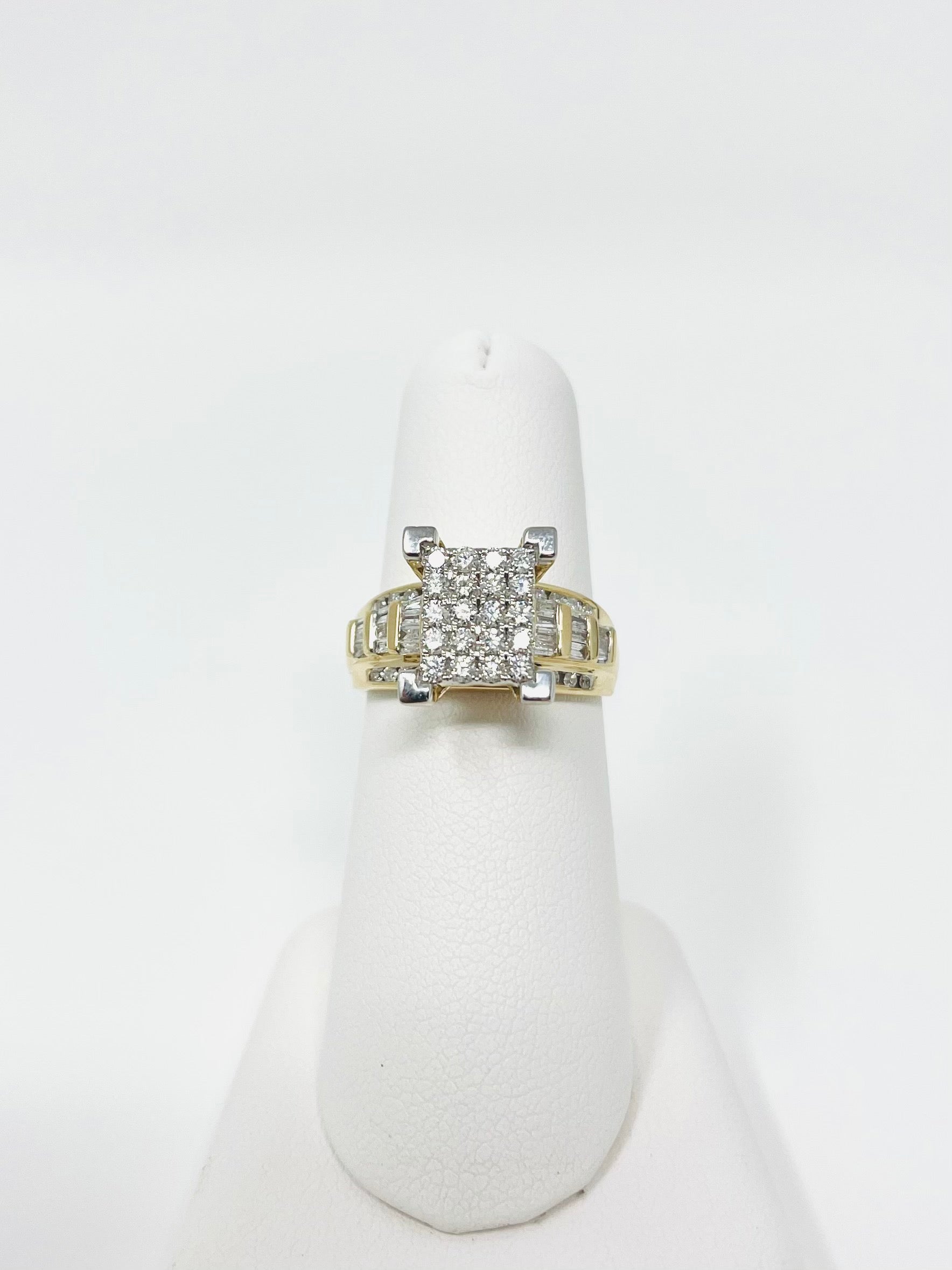 10K Yellow Gold Princess Square Diamond Cluster Bridal Wedding Engagement Ring 1Ct