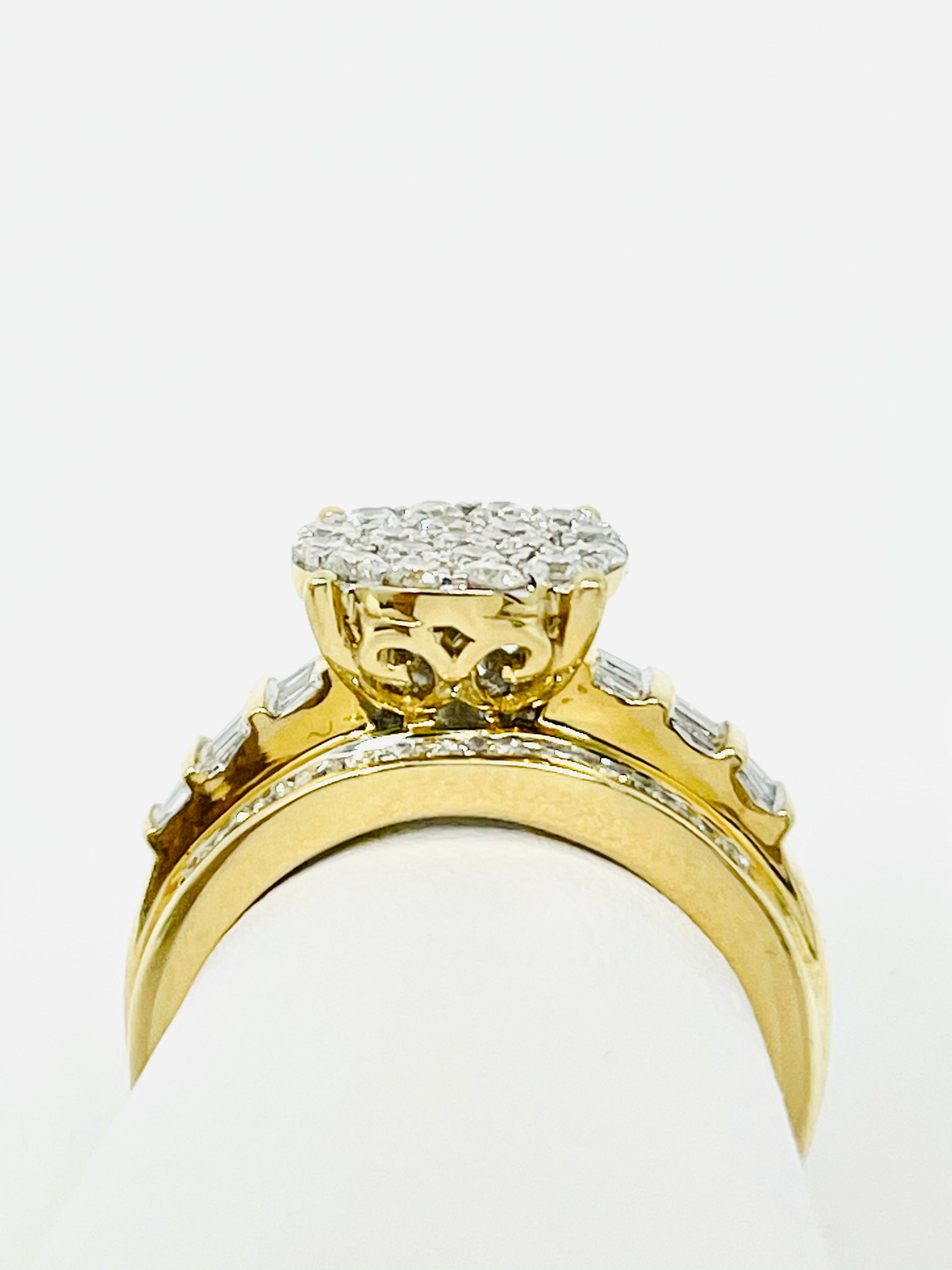 Anillo de compromiso de boda nupcial con racimo de diamantes redondos de oro amarillo de 10 quilates 0.5 