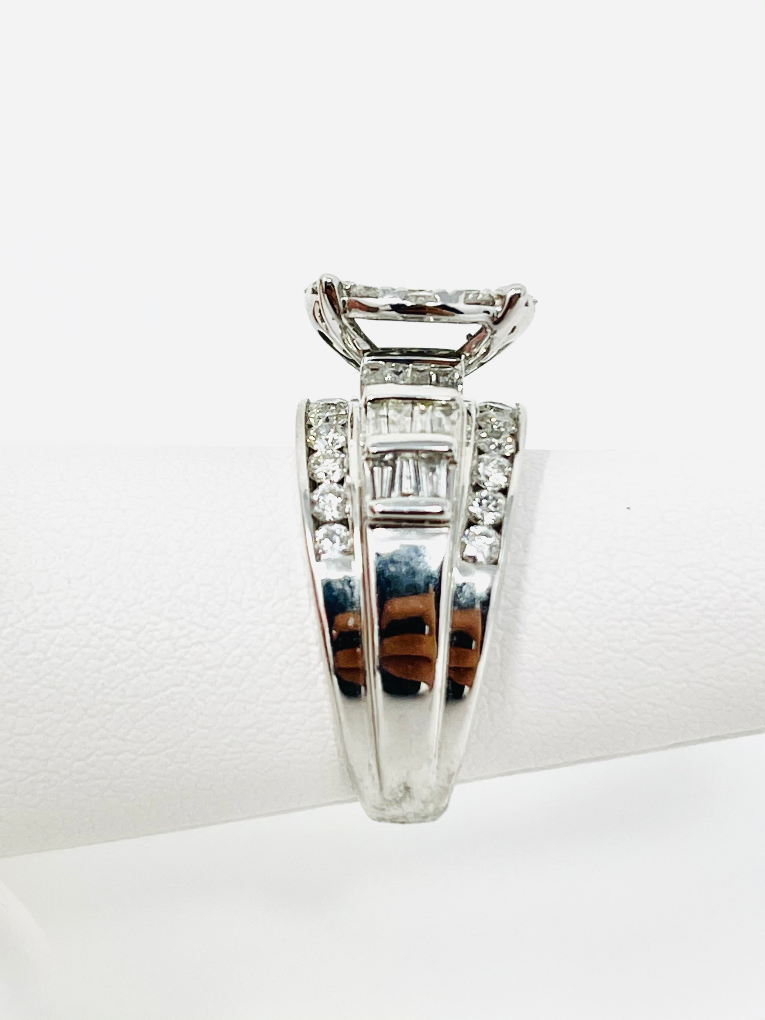 10K White Gold Round Diamond Cluster Bridal Wedding Engagement Ring 1.5Ct